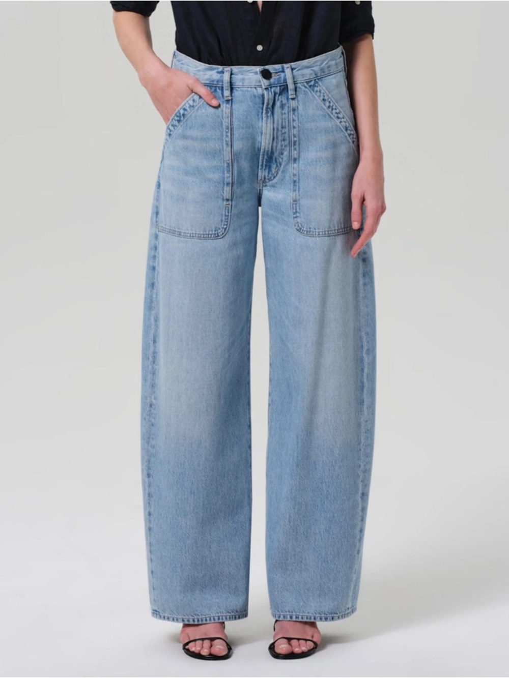 $278 NWOT Citizens Of Humanity “Ayla” Baggy Jeans in Light Wash Denim Sz 27